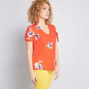 Modcloth Ideal Discovery Short Sleeve Red Floral Blouse
